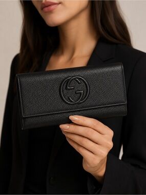 Gucci Soho Black Pebbled Leather Fold Wallet with Embossed Logo